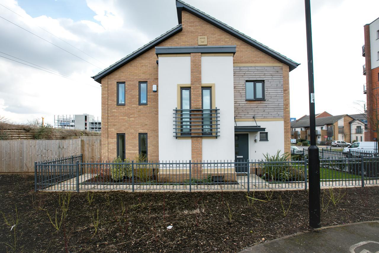 Kvm - Quayside House Villa Peterborough Luaran gambar